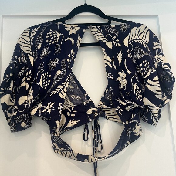 Cleobella Navy and White Hawaiian Print Top (S) - Picture 2 of 4